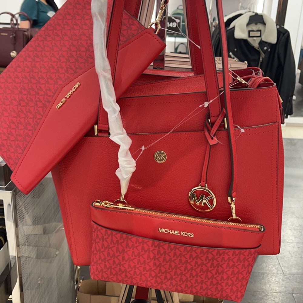 Michael Kors Maisie Large Pebbled Leather 3-in-1 Tote Bag - Picture 11 of 16